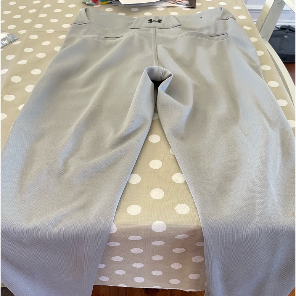 Under armour boys baseball knickers